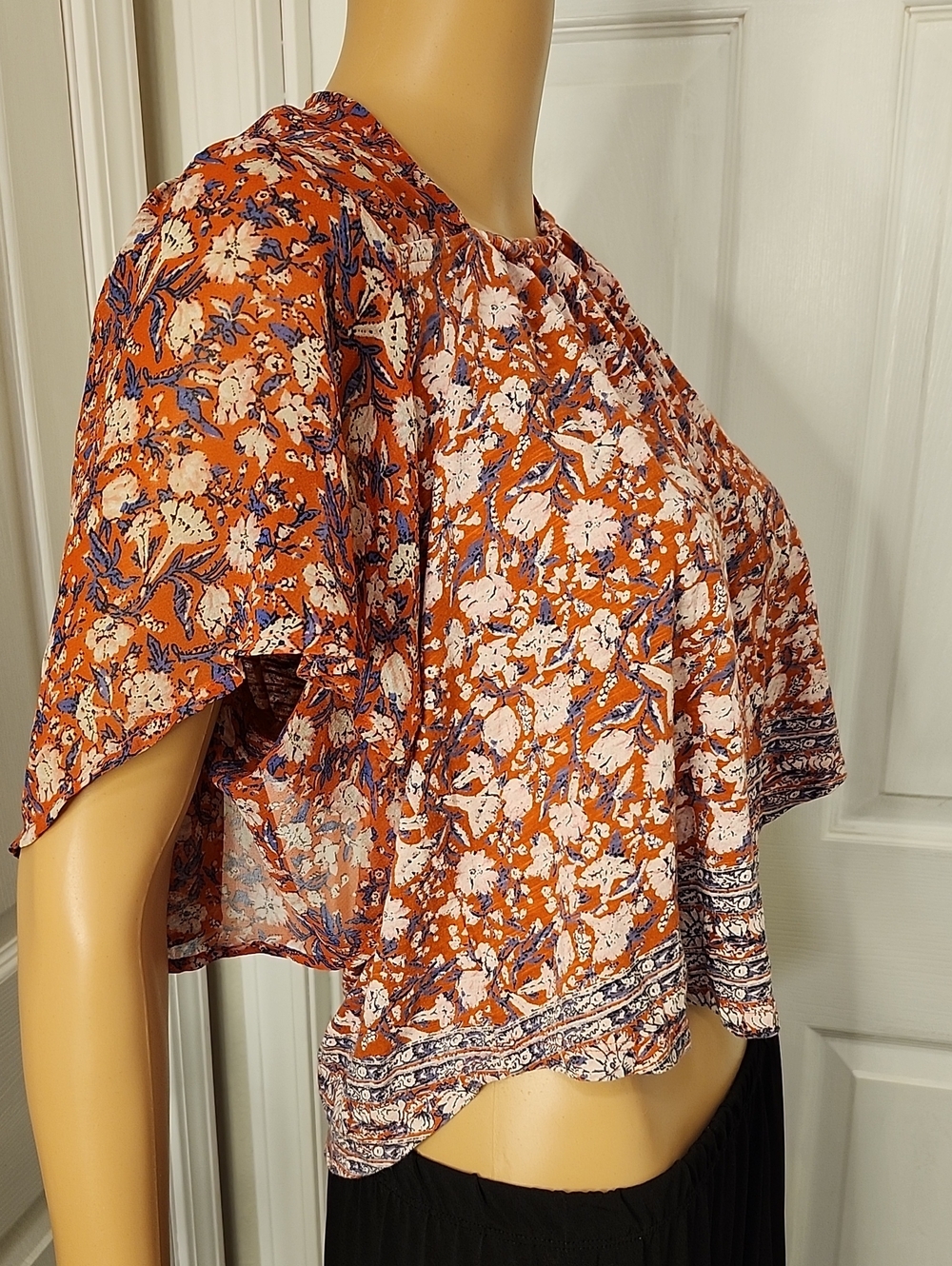Lucky Brand Floral Boho Crop Top With Short Flutter Sleeves